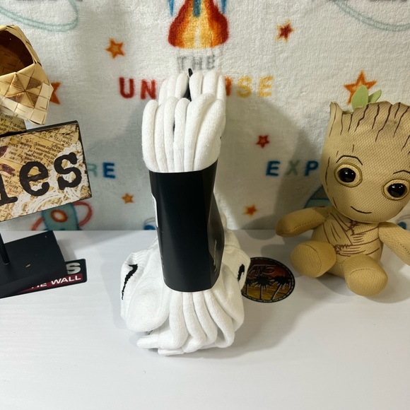 NIKE EVERYDAY PLUS COTTON CUSHIONED LOW DRI-FIT TECHNOLOGY/ MEDIUM SIZE - Picture 5 of 8